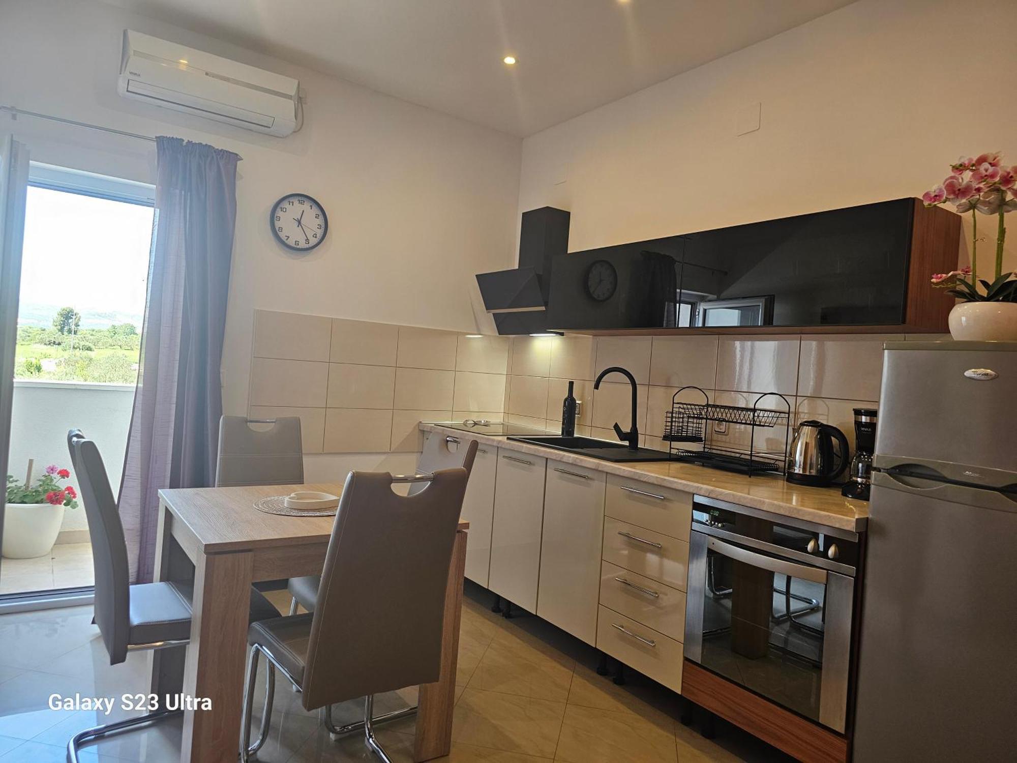 Apartmani Dianna Kaštela Esterno foto