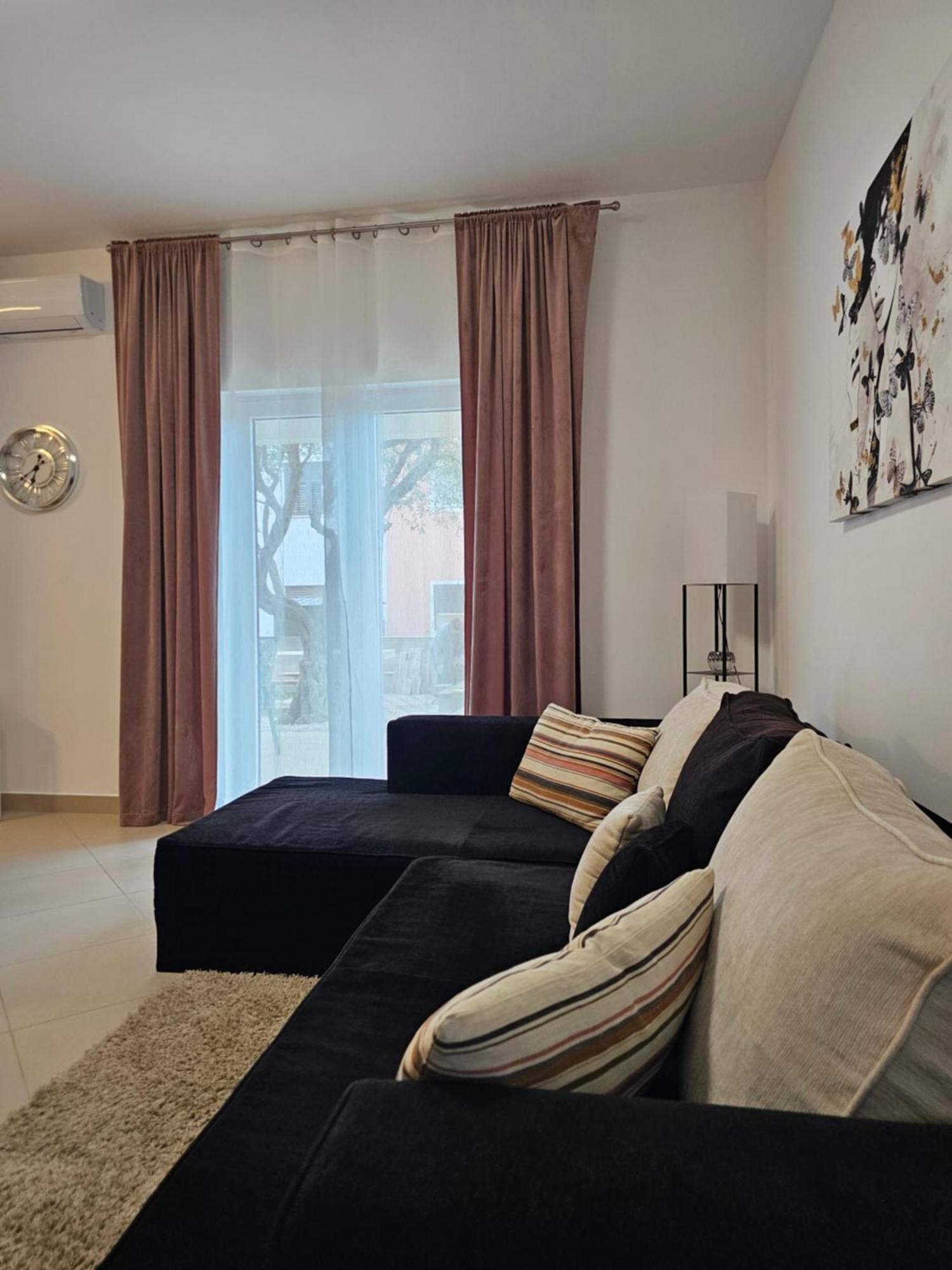 Apartmani Dianna Kaštela Esterno foto