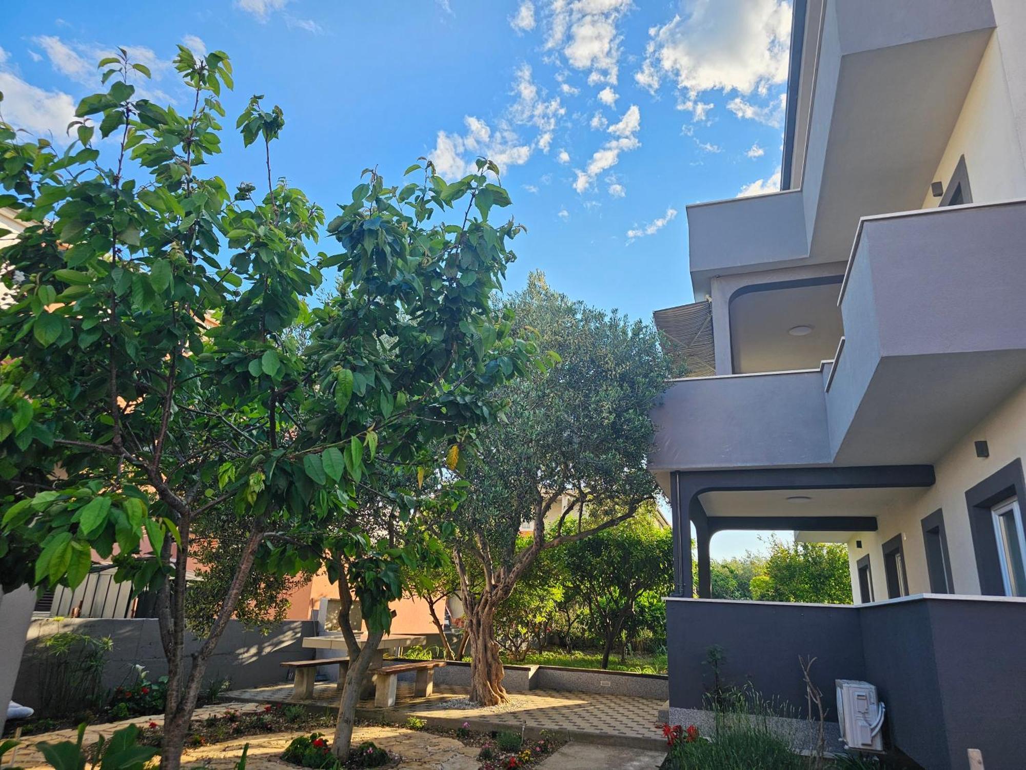 Apartmani Dianna Kaštela Esterno foto